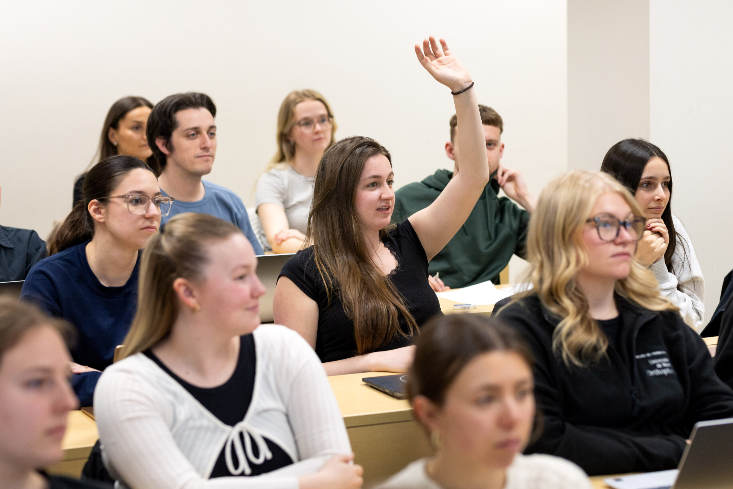 Etudiants etudiantes cycles superieurs Formation la recherche
